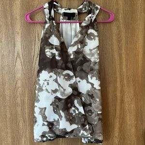 Banana Republic sleeveless blouse. Size XS